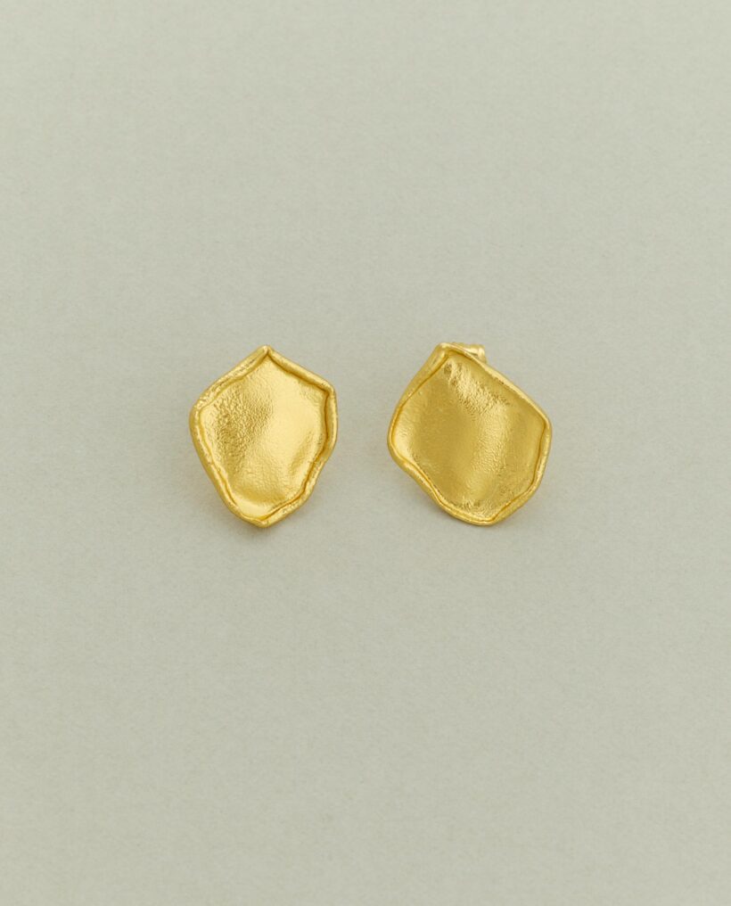 Keski-pomppu_miragestuds_gold_S_lokalhelsinki2020