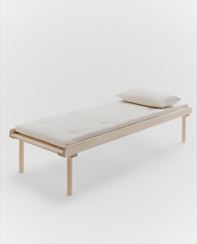 Peti_product_P1-70-Daybed_Mattila_Merz-photo_Chikako_Harada