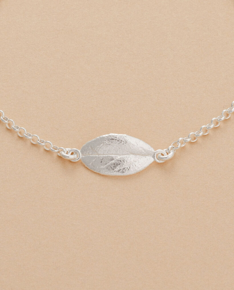 lingondesign_jewellerycatalogue_lokalhelsinki2023-4