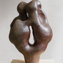 hennanuutinen_sculpture_artwork_Tuhkasta-nousen-punaisin-hiuksin