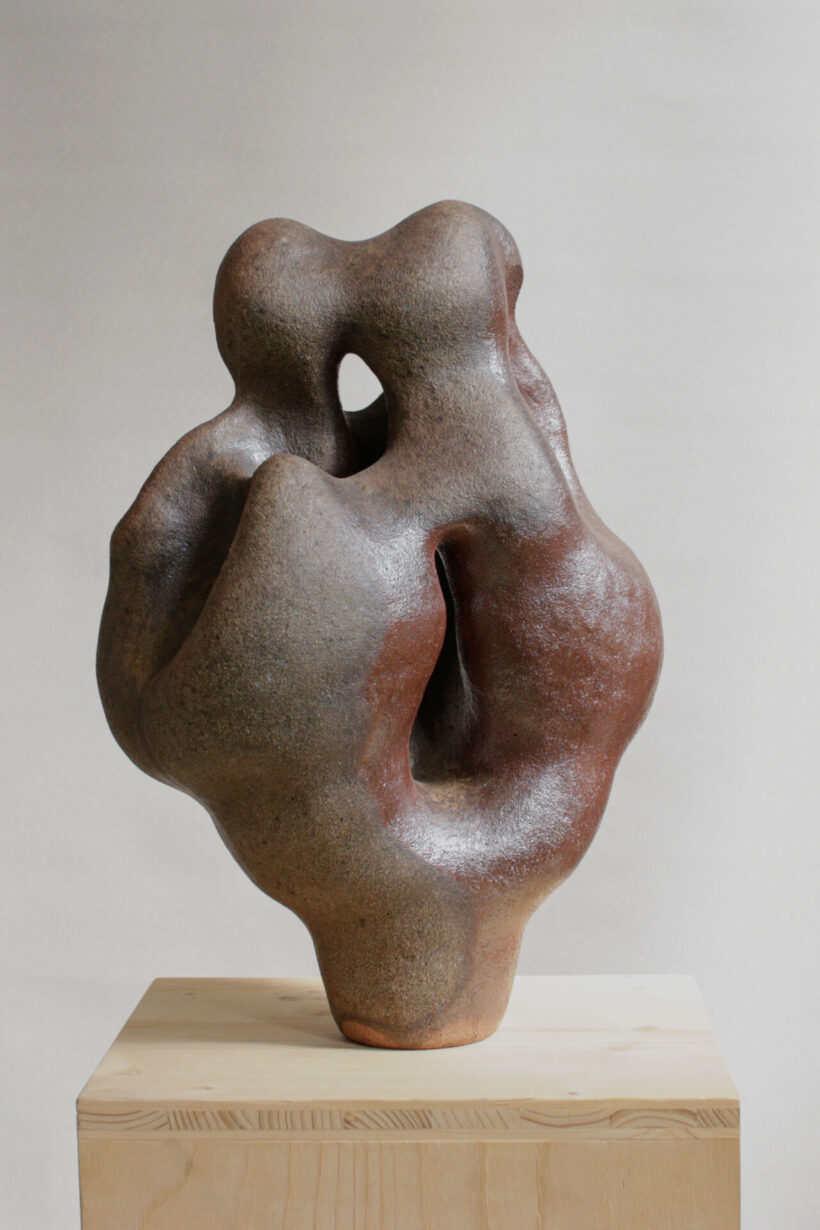 hennanuutinen_sculpture_artwork_Tuhkasta-nousen-punaisin-hiuksin_2