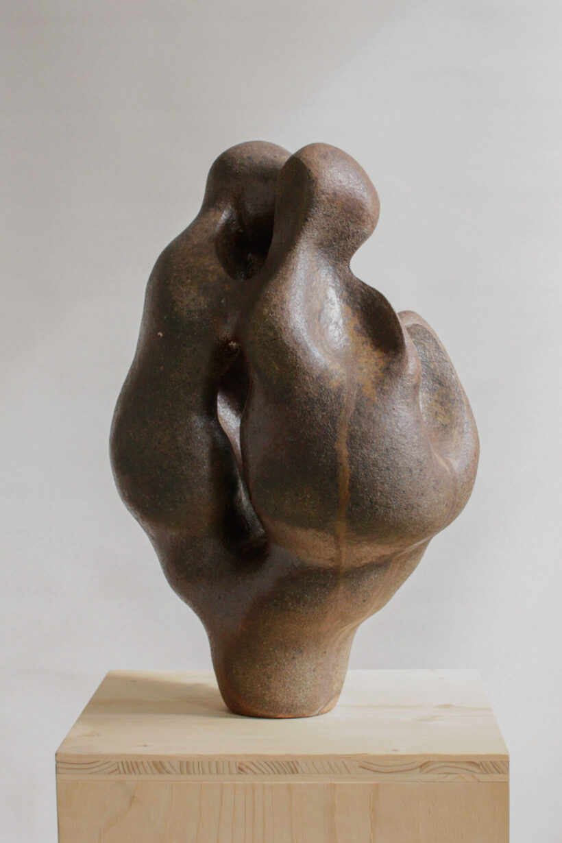 hennanuutinen_sculpture_artwork_Tuhkasta-nousen-punaisin-hiuksin_3