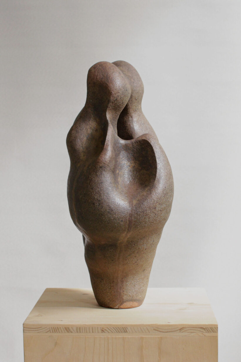 hennanuutinen_sculpture_artwork_Tuhkasta-nousen-punaisin-hiuksin_7