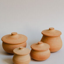 kiracatani_ceramic_earthenware_lokalhelsinki2024-6