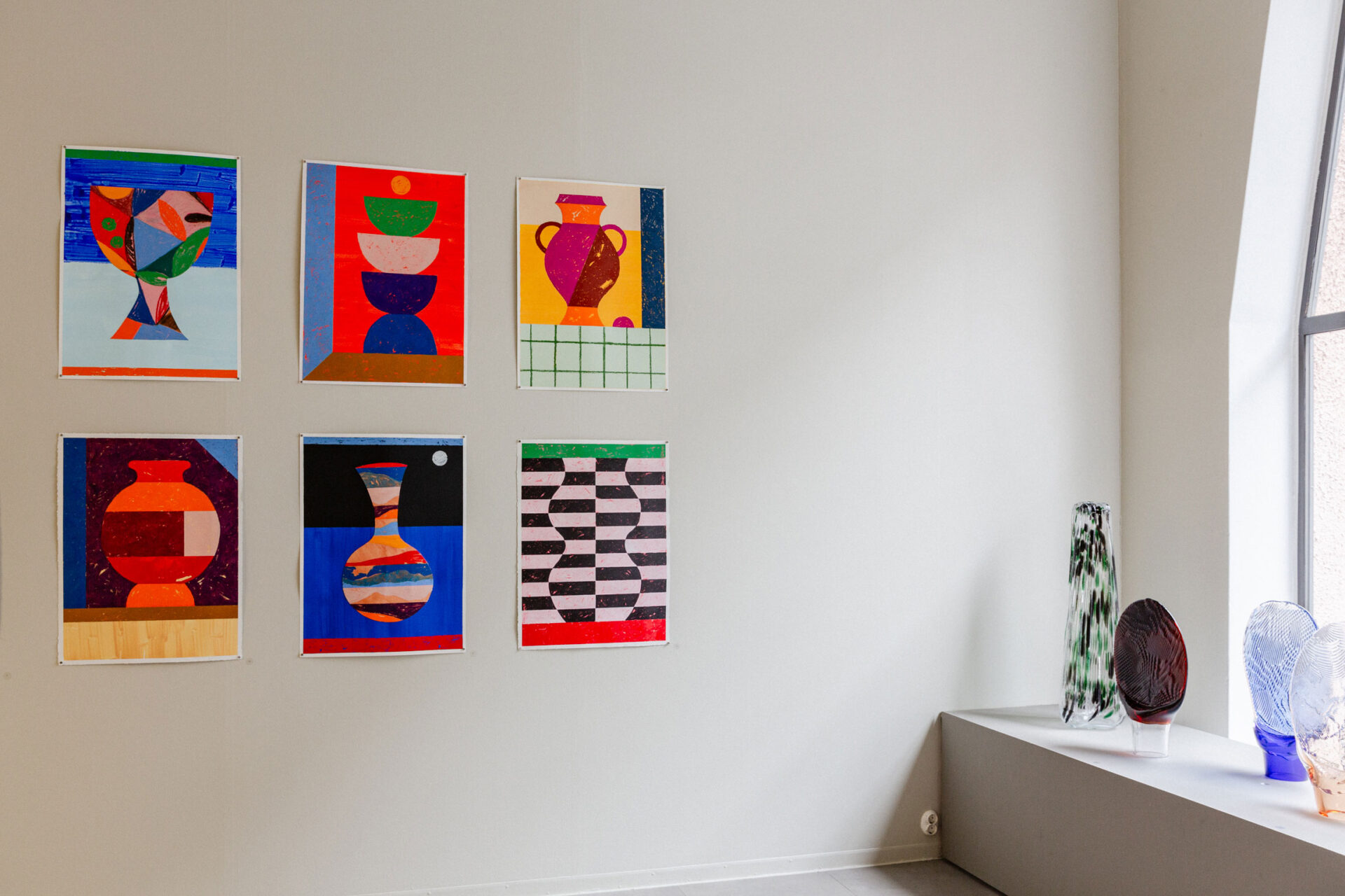 onceinahypermoon_santtumustonen_ilarihautamakiglass_exhibition_artwork_lokalhelsinki2025-9