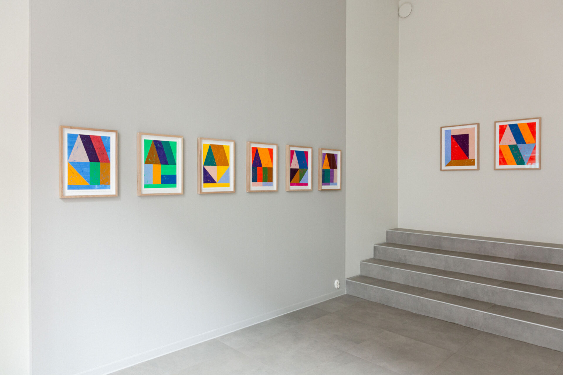 onceinahypermoon_santtumustonen_ilarihautamakiglass_exhibition_artwork_lokalhelsinki2025