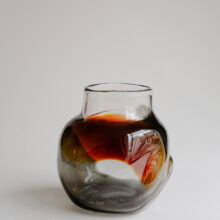 samiruotsalainen_glass_vase_artwork_lokalhelsinki2024-12