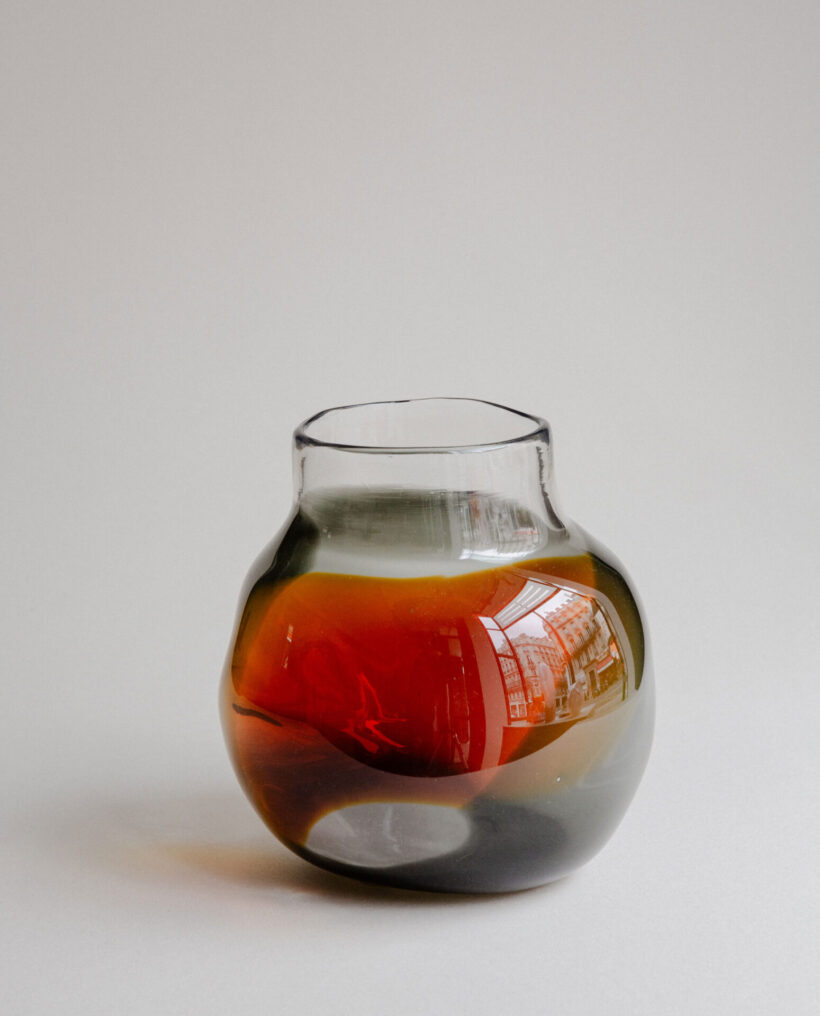 samiruotsalainen_glass_vase_artwork_lokalhelsinki2024-13