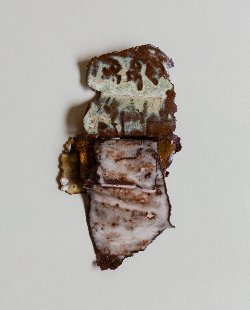 kaisamattsson_ceramic_stoneware_relief_sculpture_lokalhelsinki2025-4