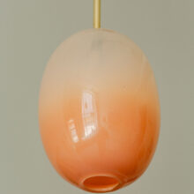 serifsandjellybeans_millavaahtera_glass_artwork_detail_exhibition_lokalhelsinki2025-18