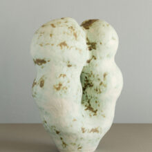 hennanuutinen_ceramic_artwork_sculpture_sommarstilleben_lokalhelsinki2025