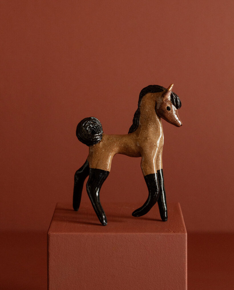 maisamajakka_ceramic_horse_figurine_sommarstilleben_lokalhelsinki2025-7
