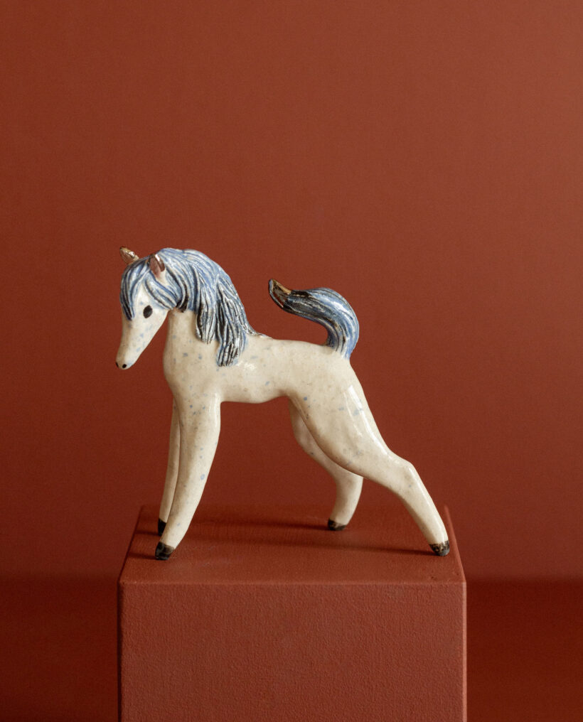 maisamajakka_ceramic_horse_figurine_sommarstilleben_lokalhelsinki2025-9