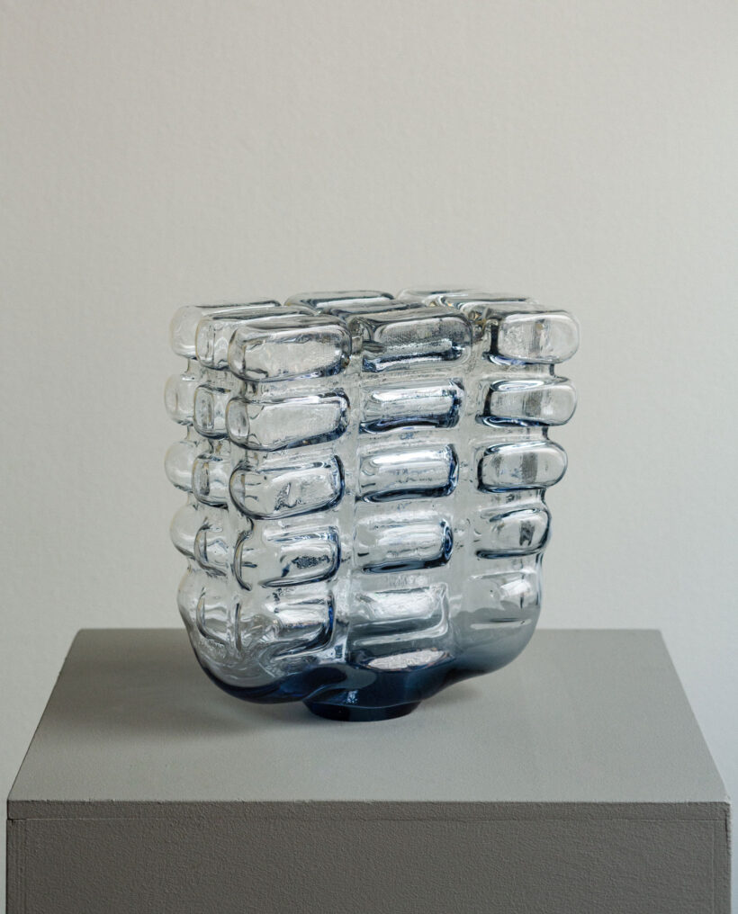 annieckerman_bloom_artwork_lokalhelsinki2025-3