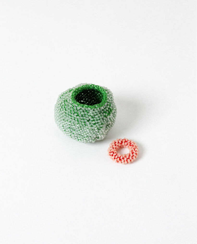 juliatoyryla_minnaarponen_whitewall_glassware_exhibition_lokalhelsinki2025-40