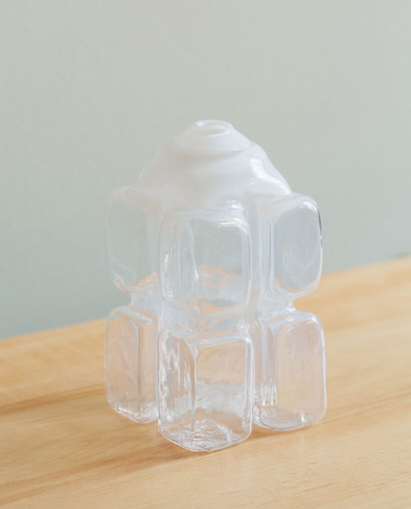 annieckerman_glass_vase_sculpture_lokalhelsinki2026-2