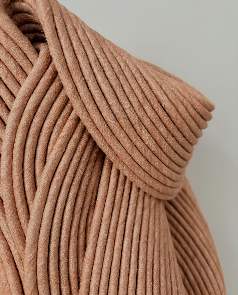 Sini-Villi_Misty-Coral_2026_close