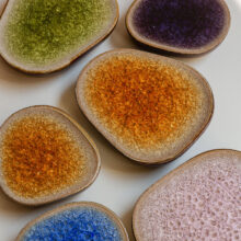 arniaromaa_stoneware_glass_wall_sculpture_lokalhelsinki2026-7