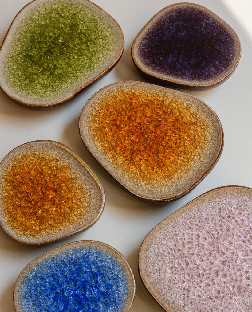 arniaromaa_stoneware_glass_wall_sculpture_lokalhelsinki2026-7