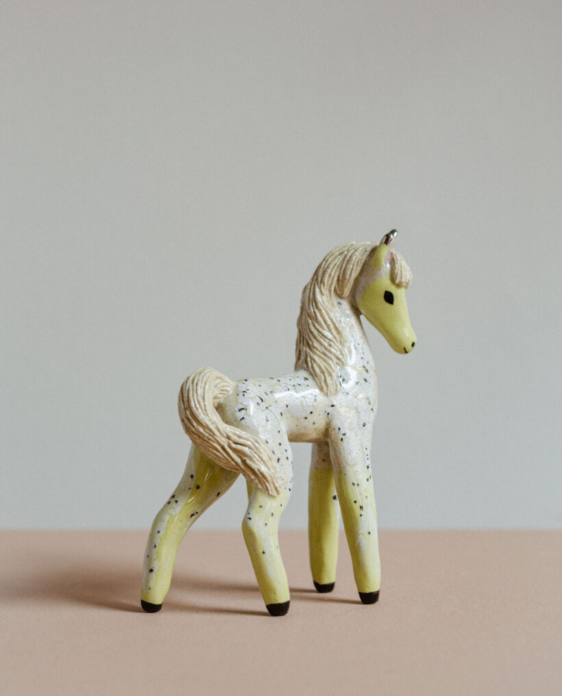 maisamajakka_horse_figurine_ceramic_artwork_lokalhelsinki2026-17