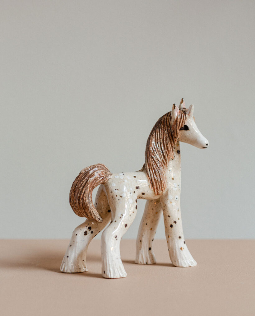 maisamajakka_horse_figurine_ceramic_artwork_lokalhelsinki2026