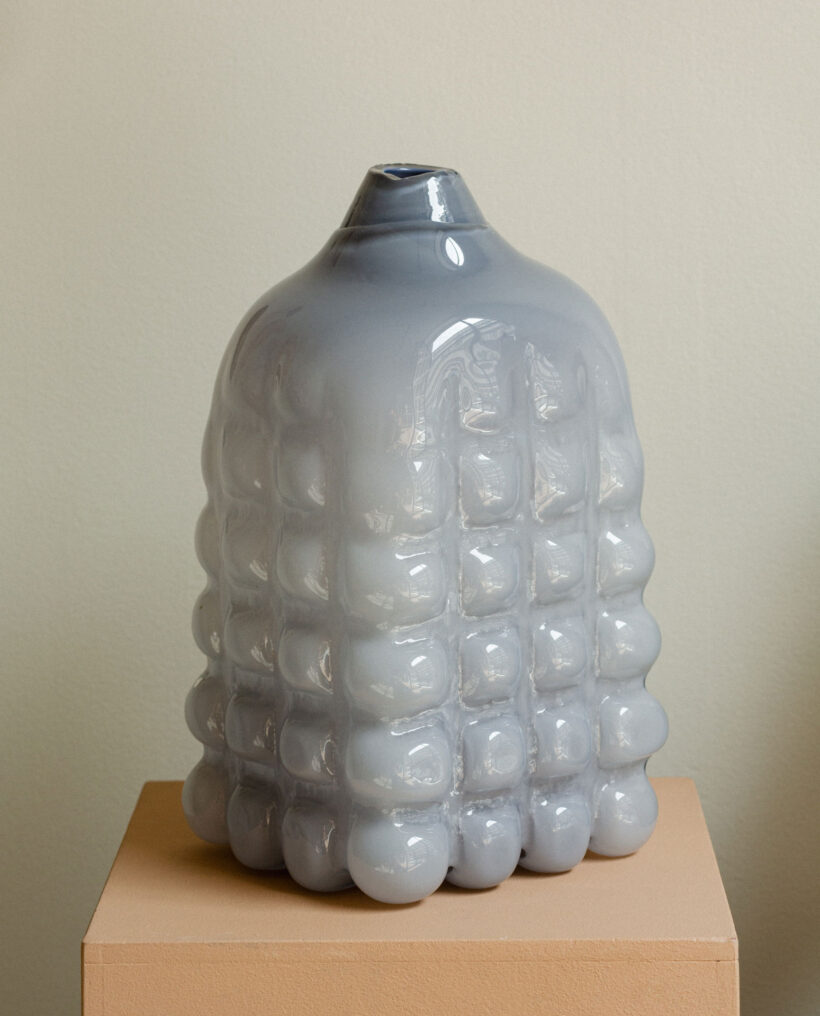 annieckerman_glass_artwork_atfirstblush_lokalhelsinki2026-4