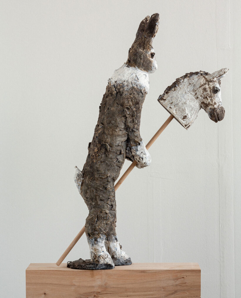 aimokatajamaki_wood_sculpture_artwork_atfirstblush_billnas_lokalhelsinki2026-1