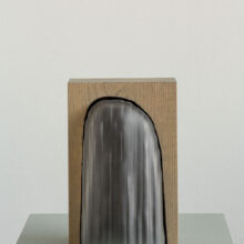 antreihartikainen_glass_wood_sculpture_artwork_atfirstblush_billnas_lokalhelsinki2026-3