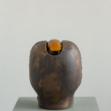 arniaromaa_stoneware_sculpture_artwork_atfirstblush_billnas_lokalhelsinki2026-3