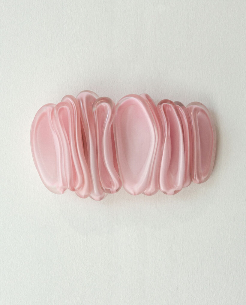 renataschirm_glass_sculpture_artwork_atfirstblush_billnas_lokalhelsinki2026-6