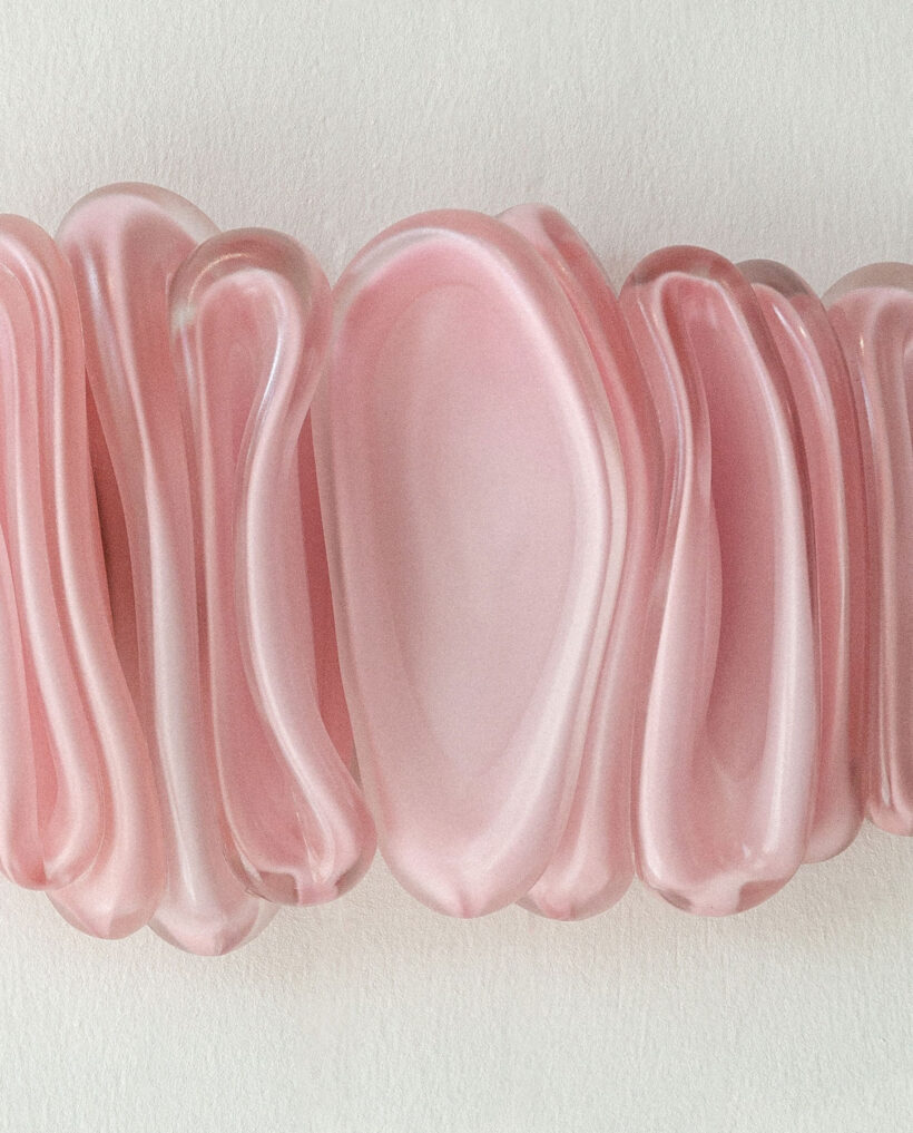 renataschirm_glass_sculpture_artwork_atfirstblush_billnas_lokalhelsinki2026-7