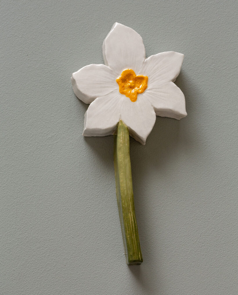 tiiaanttila_ceramic_relief_artwork_atfirstblush_billnas_lokalhelsinki2026-7