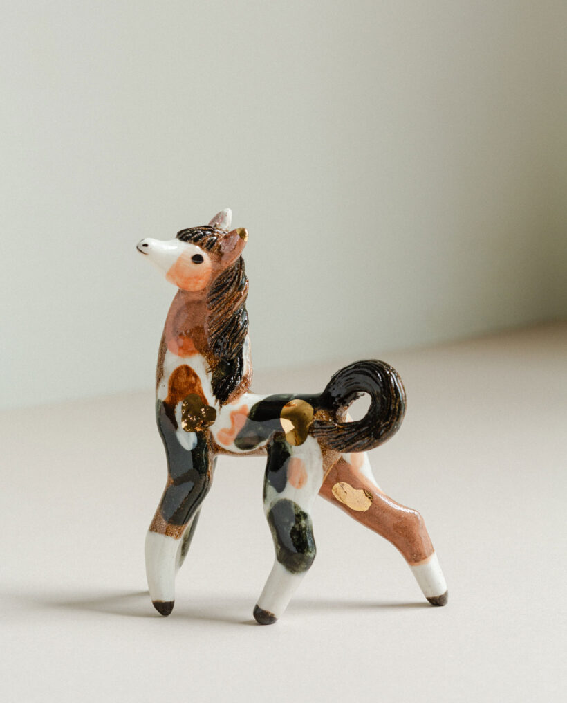 maisamajakka_horse_figurine_ceramic_artwork_lokalhelsinki2026-27