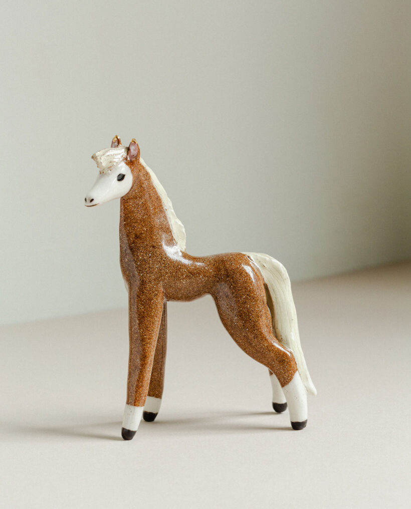 maisamajakka_horse_figurine_ceramic_artwork_lokalhelsinki2026-38