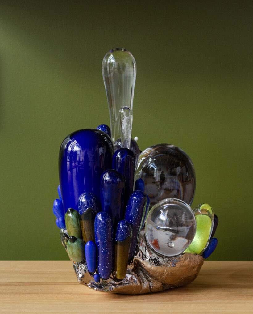 matiaskarsikas_glass_ceramic_artwork_atfirstblush_lokalhelsinki2026-3