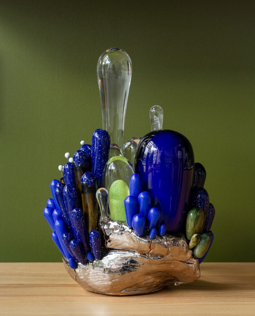 matiaskarsikas_glass_ceramic_artwork_atfirstblush_lokalhelsinki2026-5