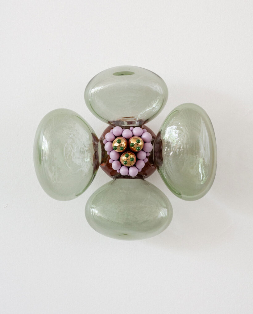 matiaskarsikas_sculpture_relief_glass_ceramic_artwork_atfirstblush_billnas_lokalhelsinki2026-1-8